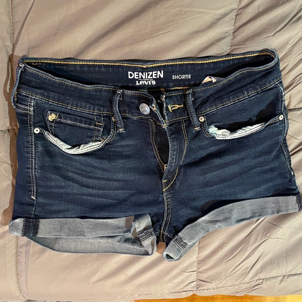 Size 5 Denizen by Levi Shorts
